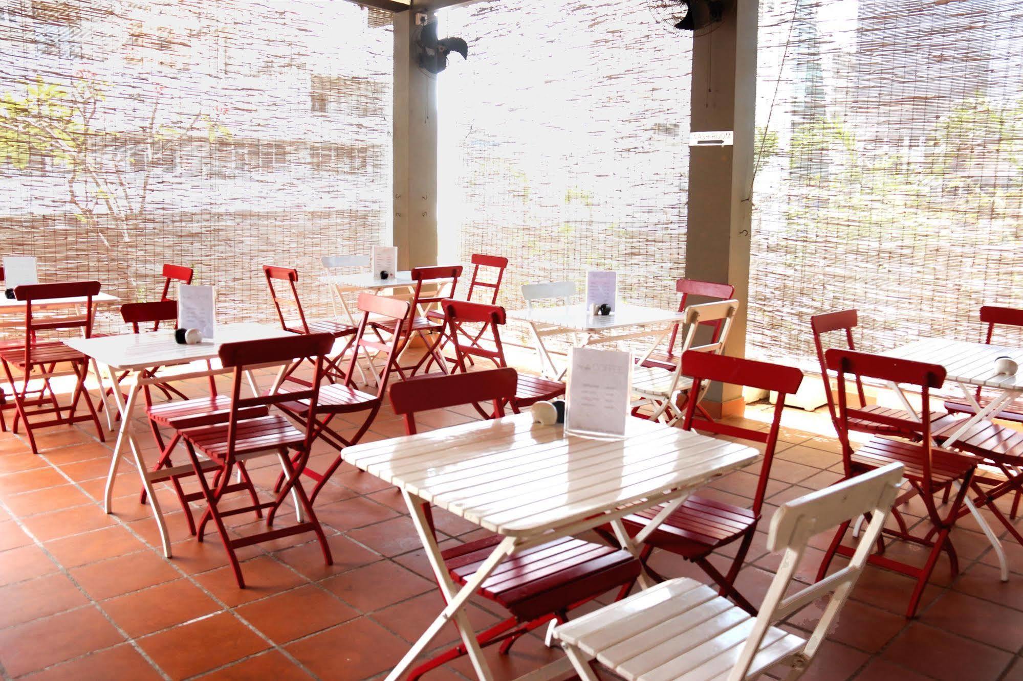 Ivy Lane Hotel 2*